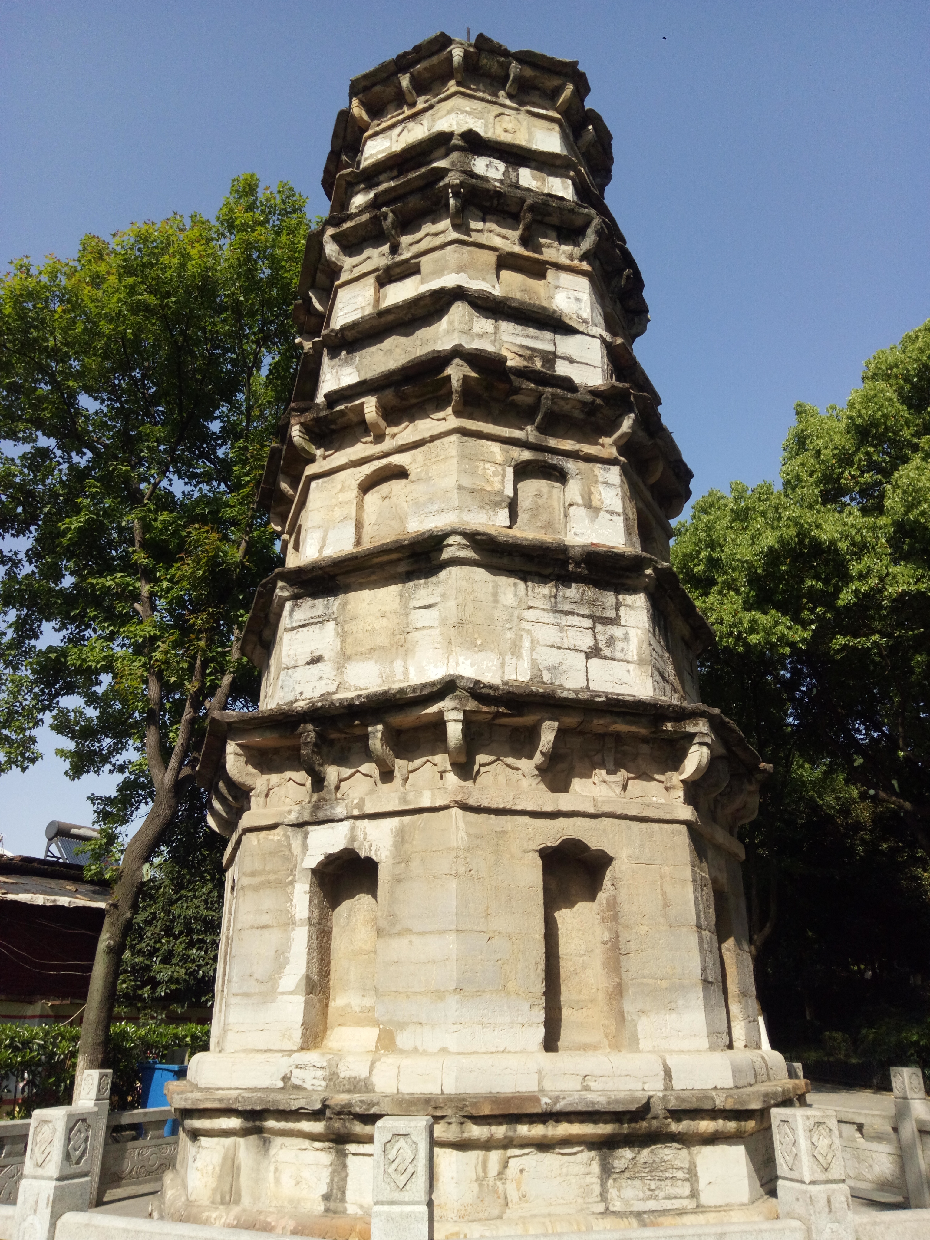 宝通禅寺            