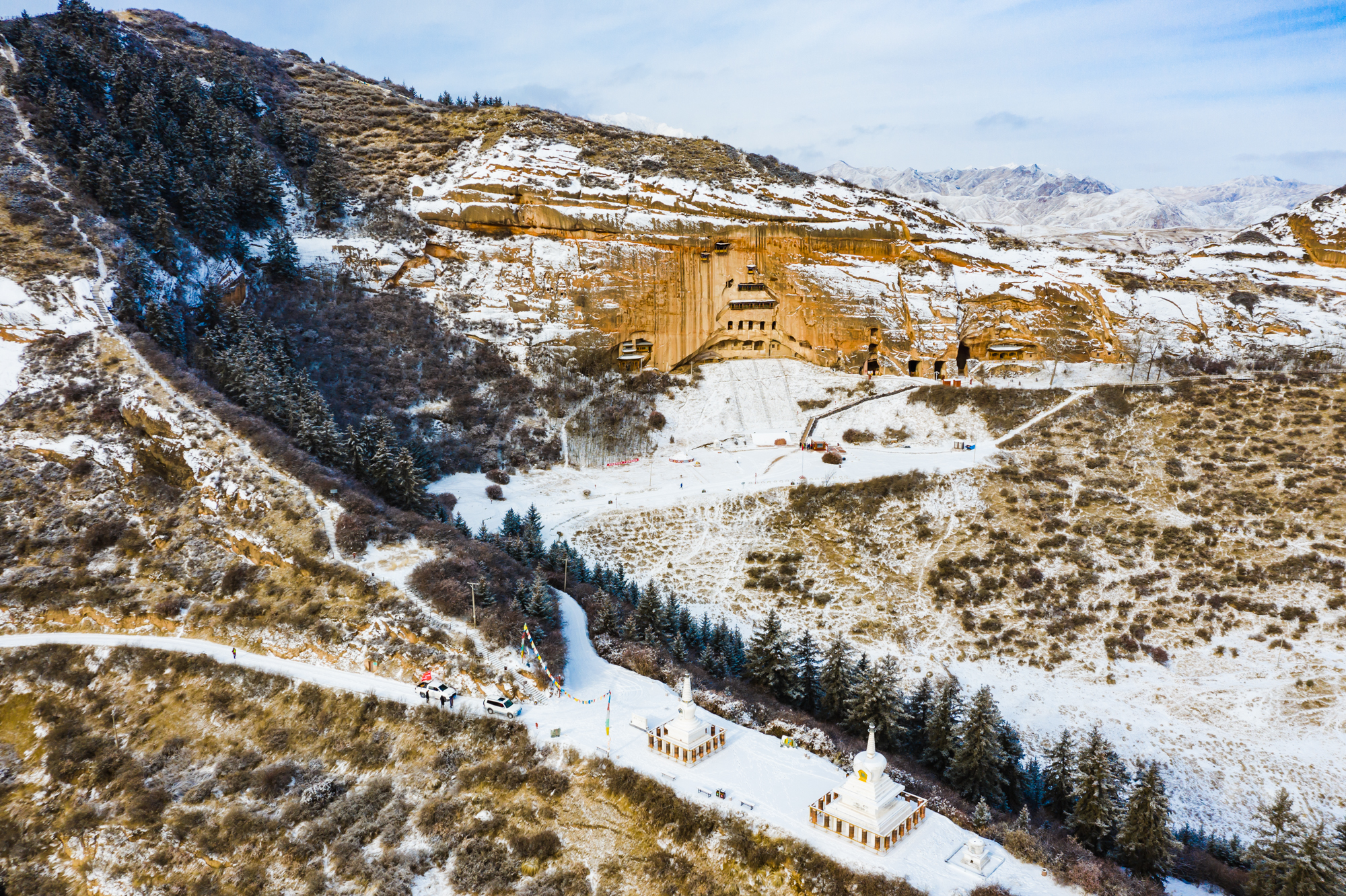 【首发】冬游马蹄寺,在雪地上撒点野