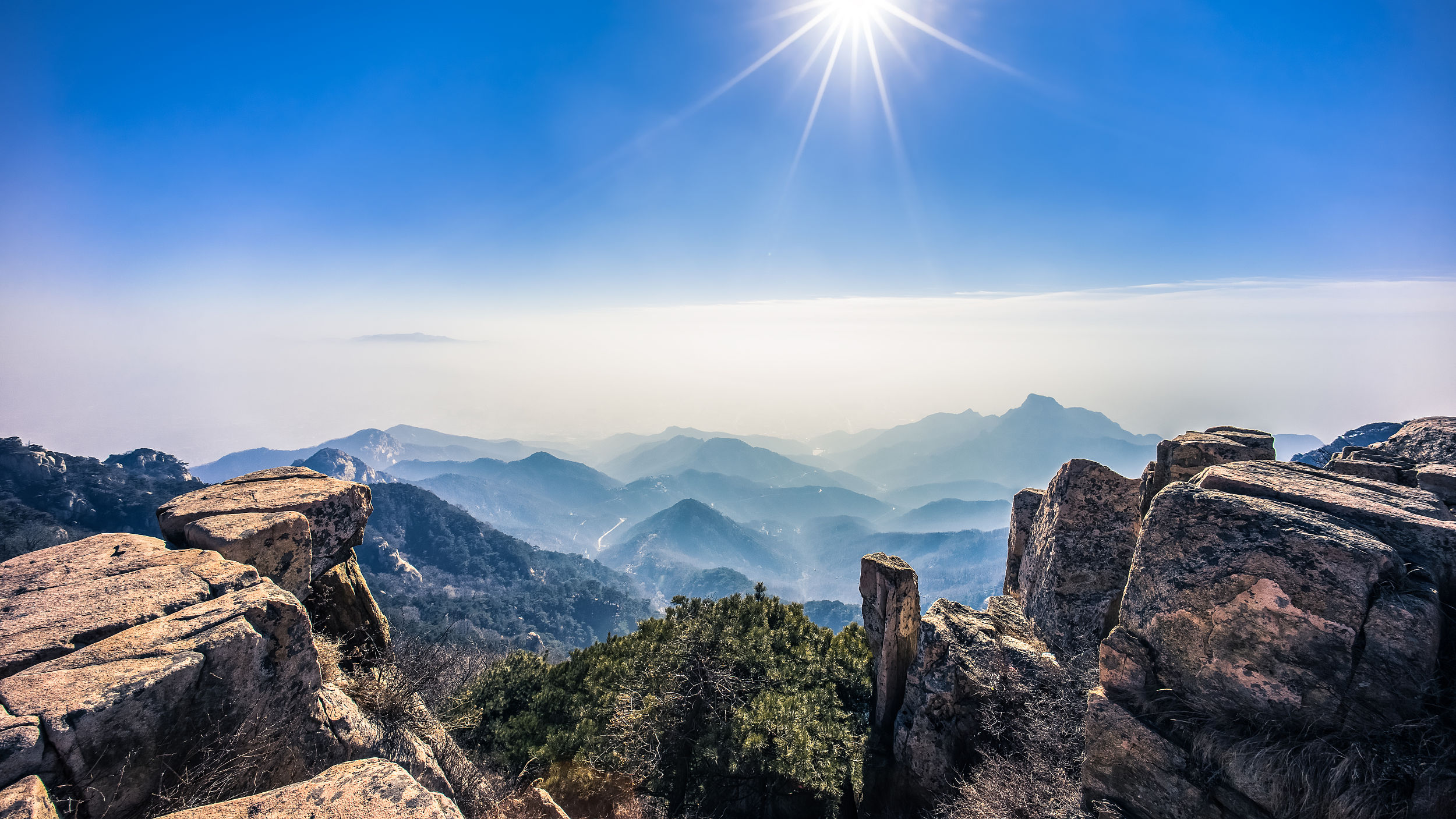 泰山丨会当凌绝顶一览众山小