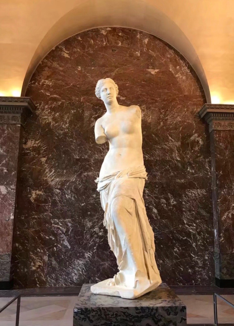 卢浮宫馆藏断臂维纳斯雕像——沁怡摄