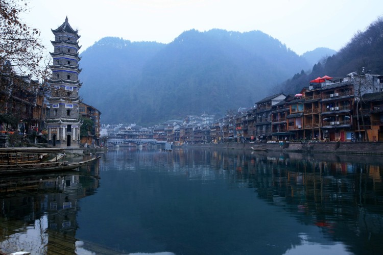 最美边城凤凰古城浪漫游