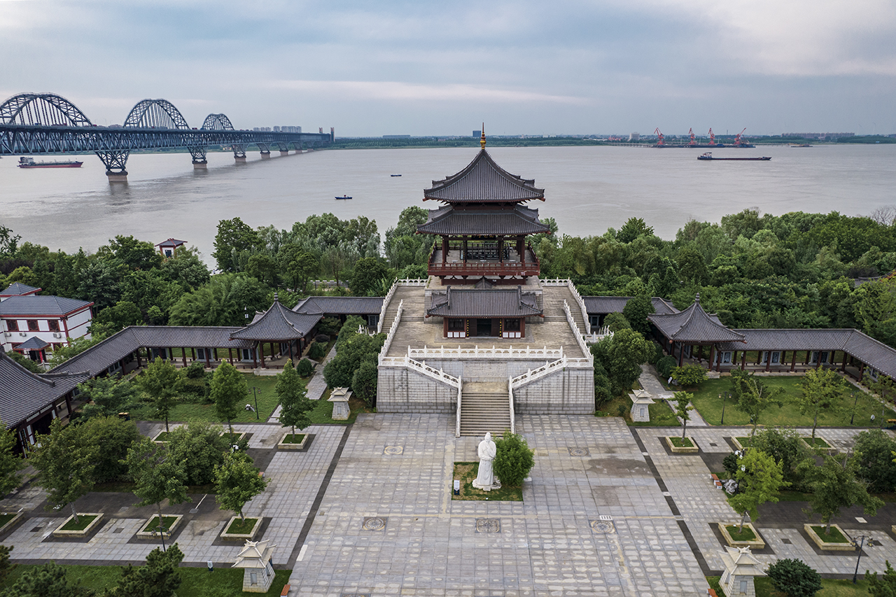 八里湖公园