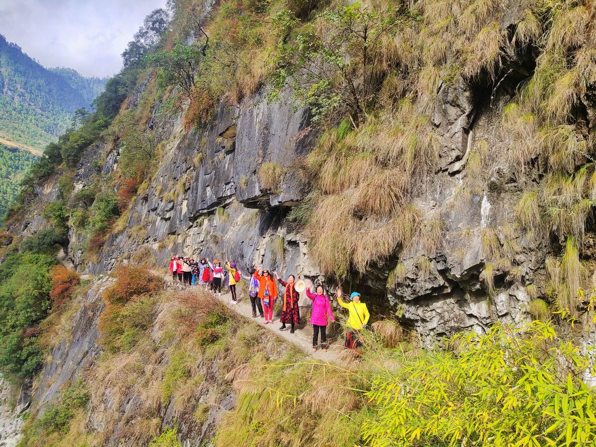  腾冲 和顺 怒江 丙中洛 秋那桶 雾里村 诺邓 无量山10日游>滇西秘境