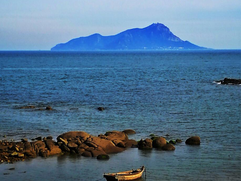 连三岛