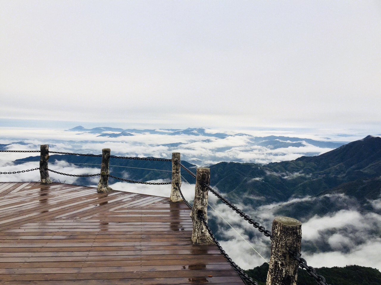 長(zhǎng)沙時(shí)代華天大酒店附近有什么景點(diǎn) 長(zhǎng)沙有幾個(gè)華天大酒店