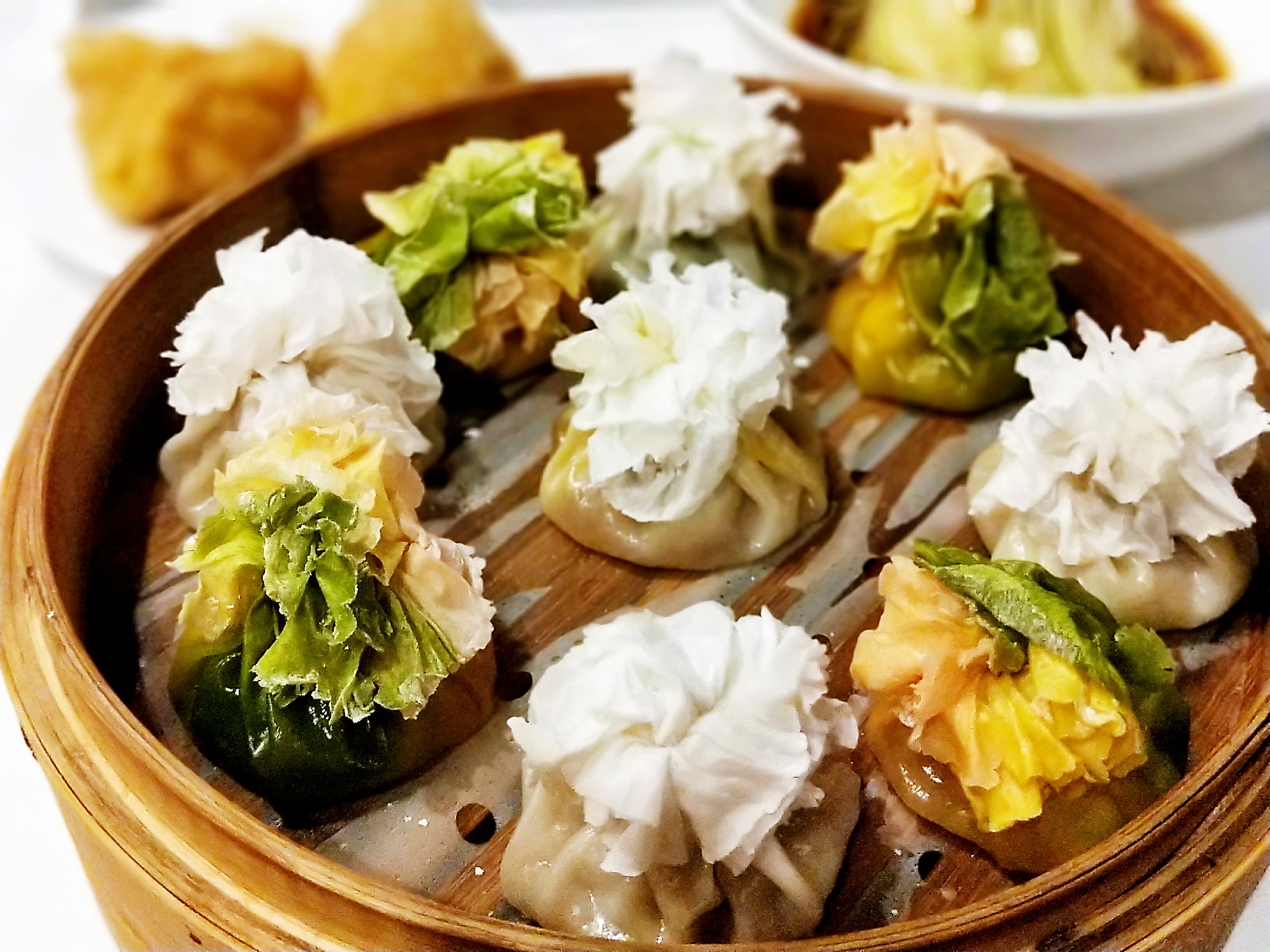 凤临阁点了百花盛放烧麦,养生葫芦丝,纯