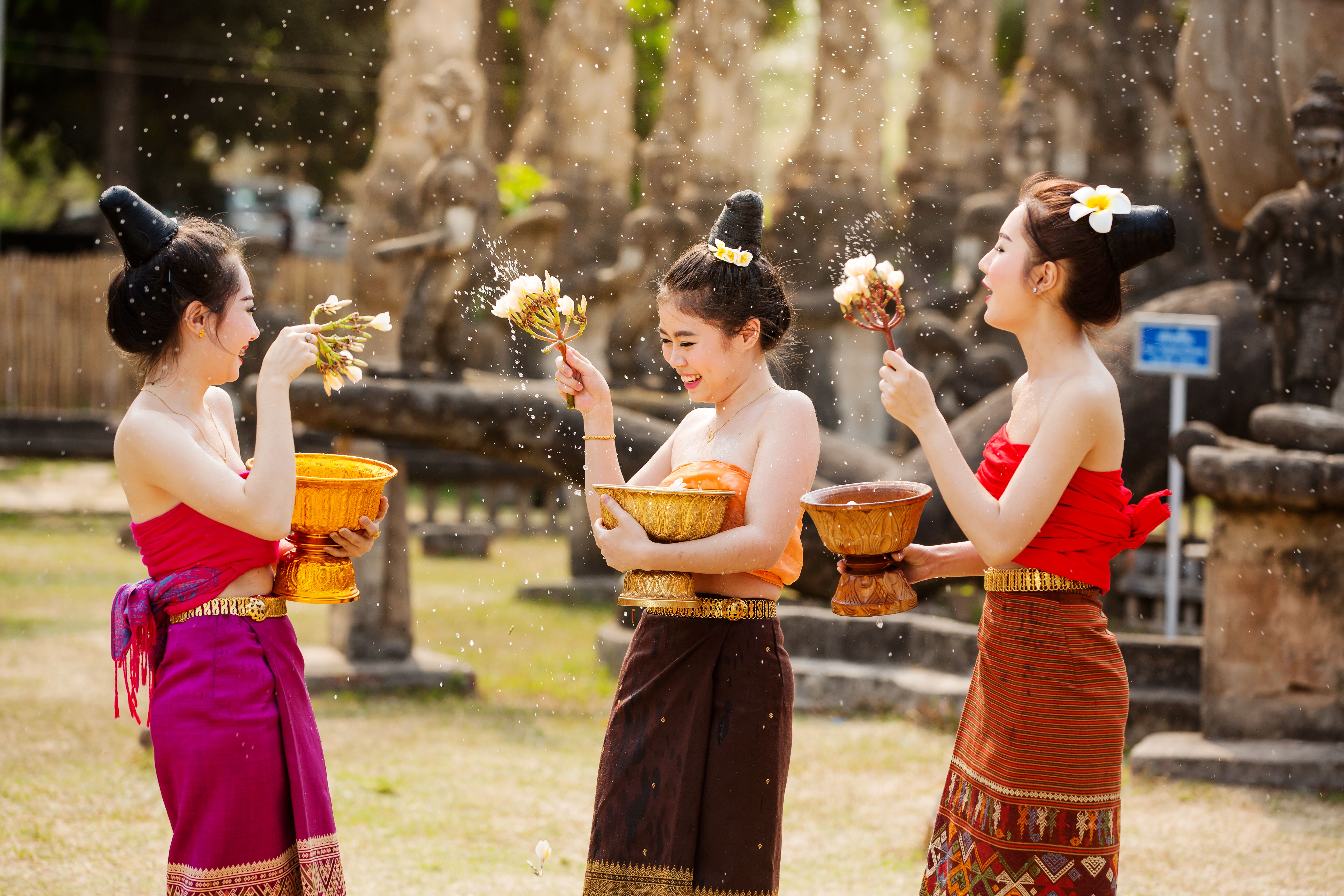 全球十大狂欢节之一——泰国泼水节！