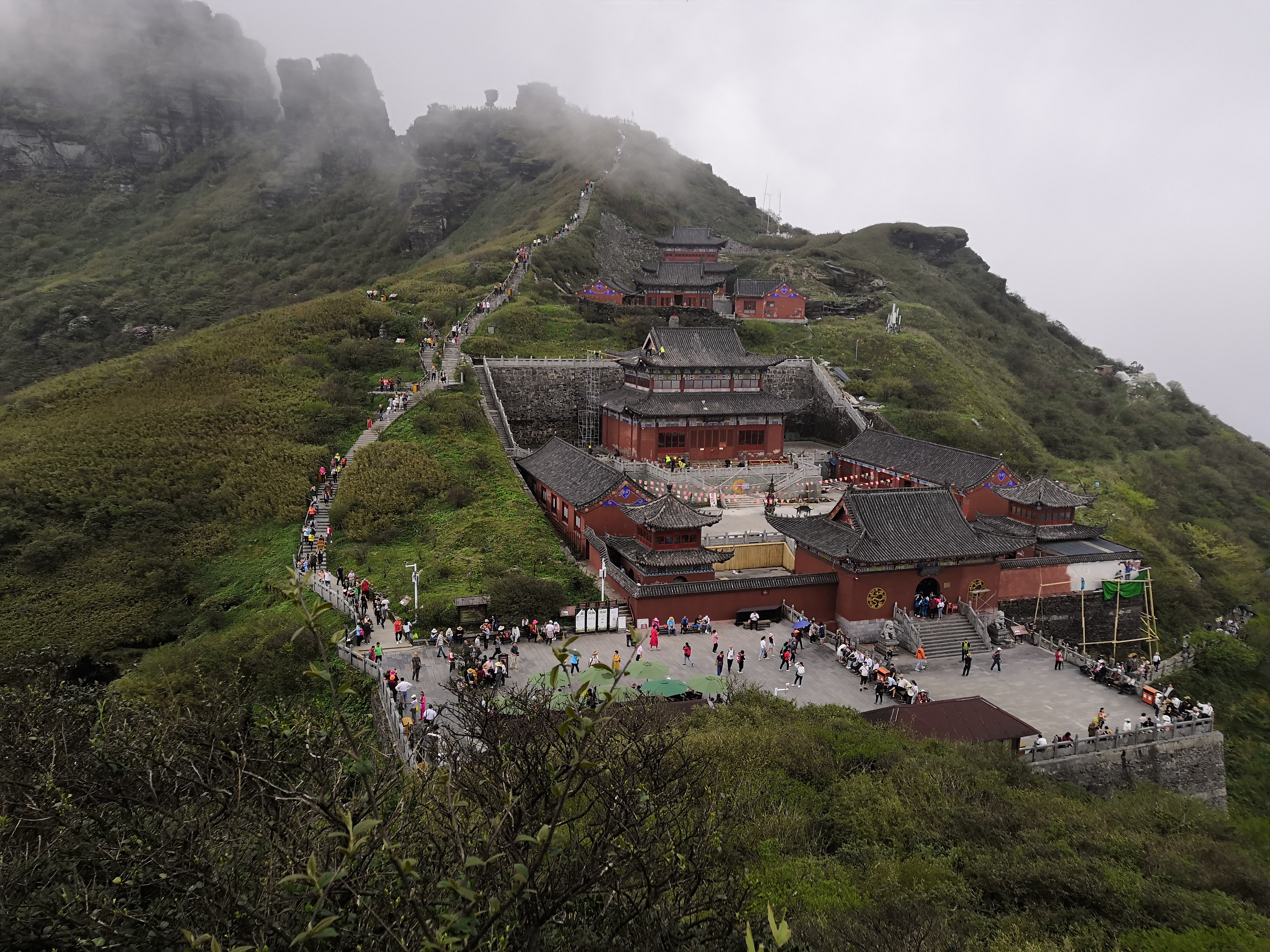 貴陽 梵淨山 鎮遠古鎮 西江苗寨 銅仁大峽谷旅遊