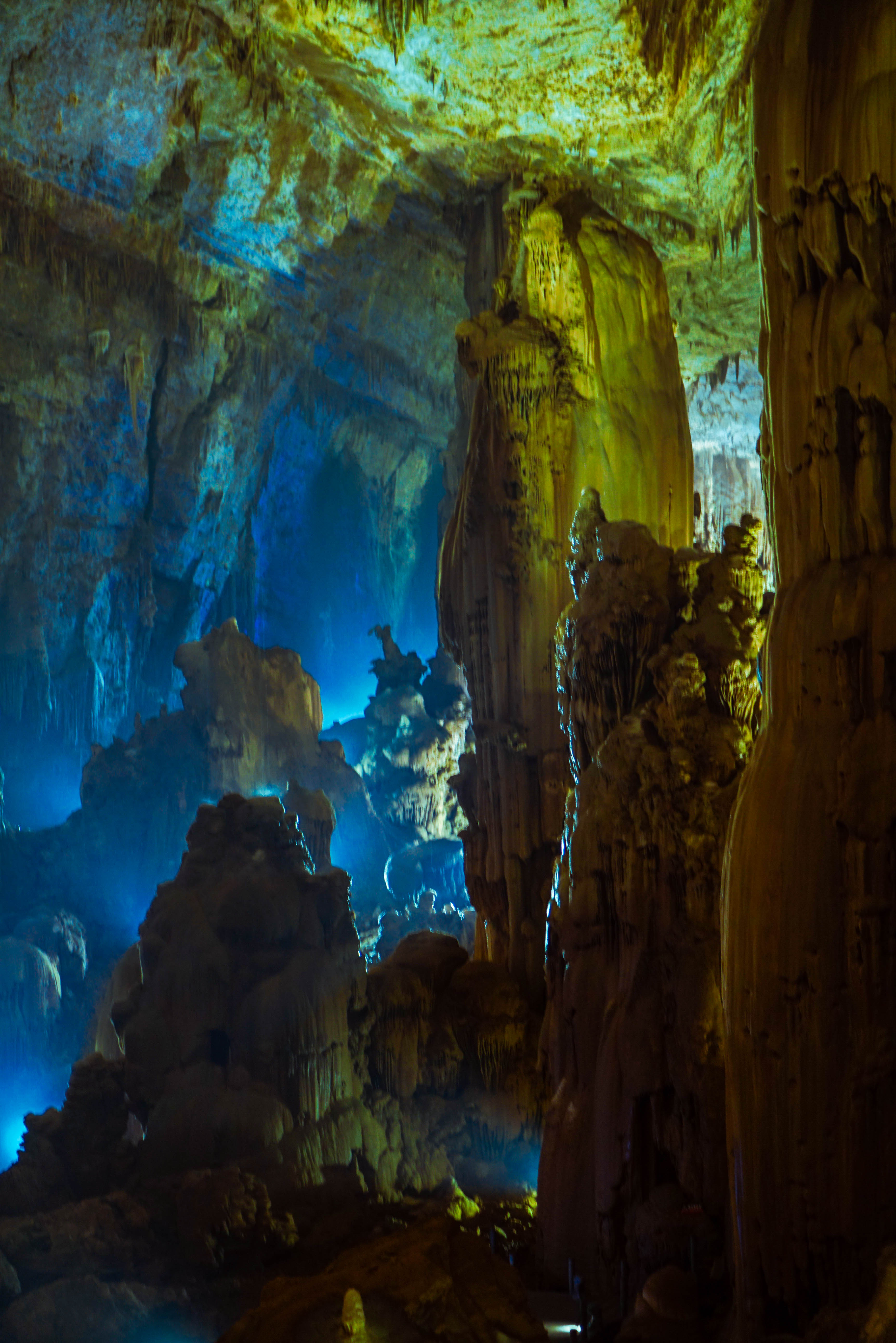 中国最美溶洞之首享誉世界令人震撼