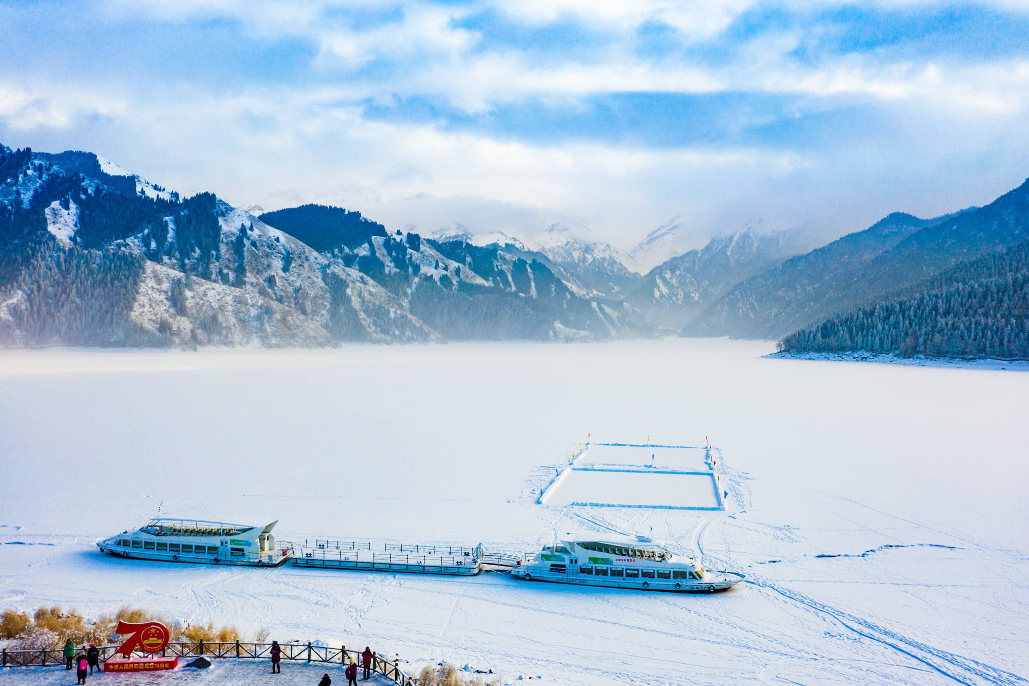 【首發】冬遊新疆踏上荒野之旅,樂享冰雪,有一種美叫水墨畫_天山天池