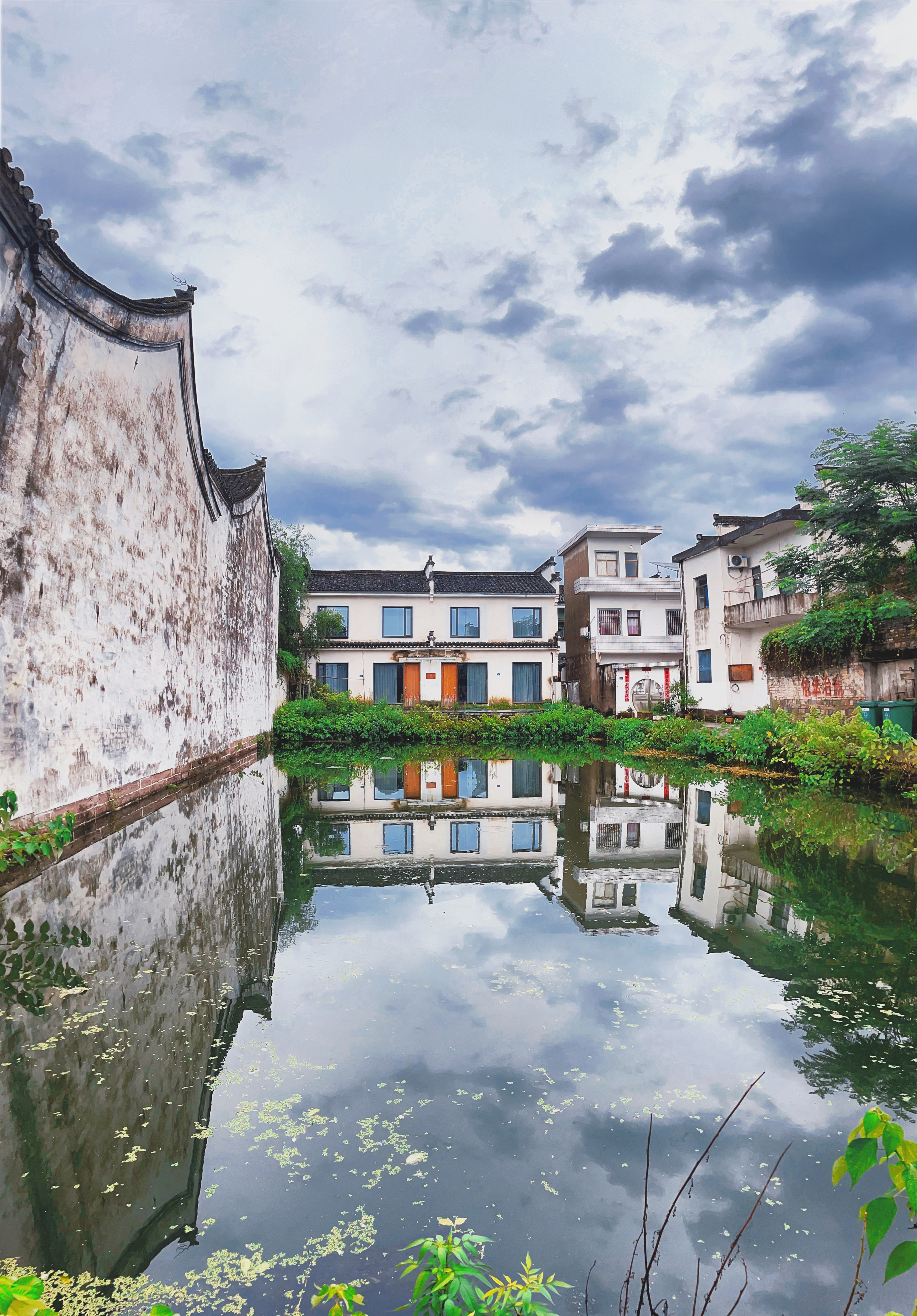 绿野仙境西溪南古村黄山