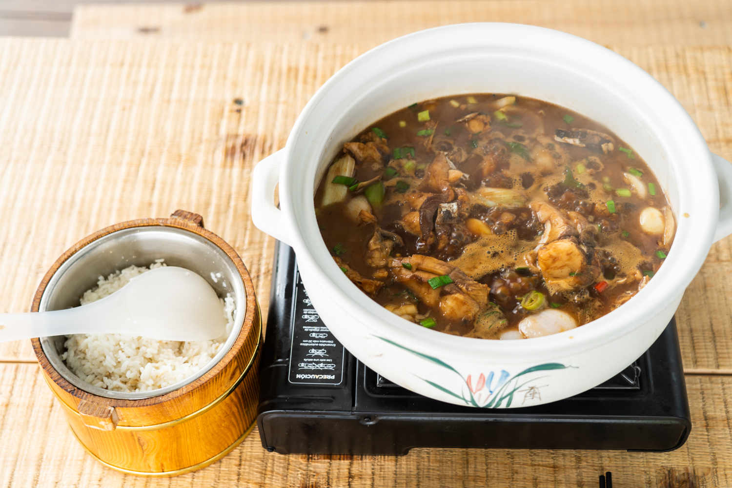 下渚湖的特色美食鱼汤饭一定不要错过,鱼肉