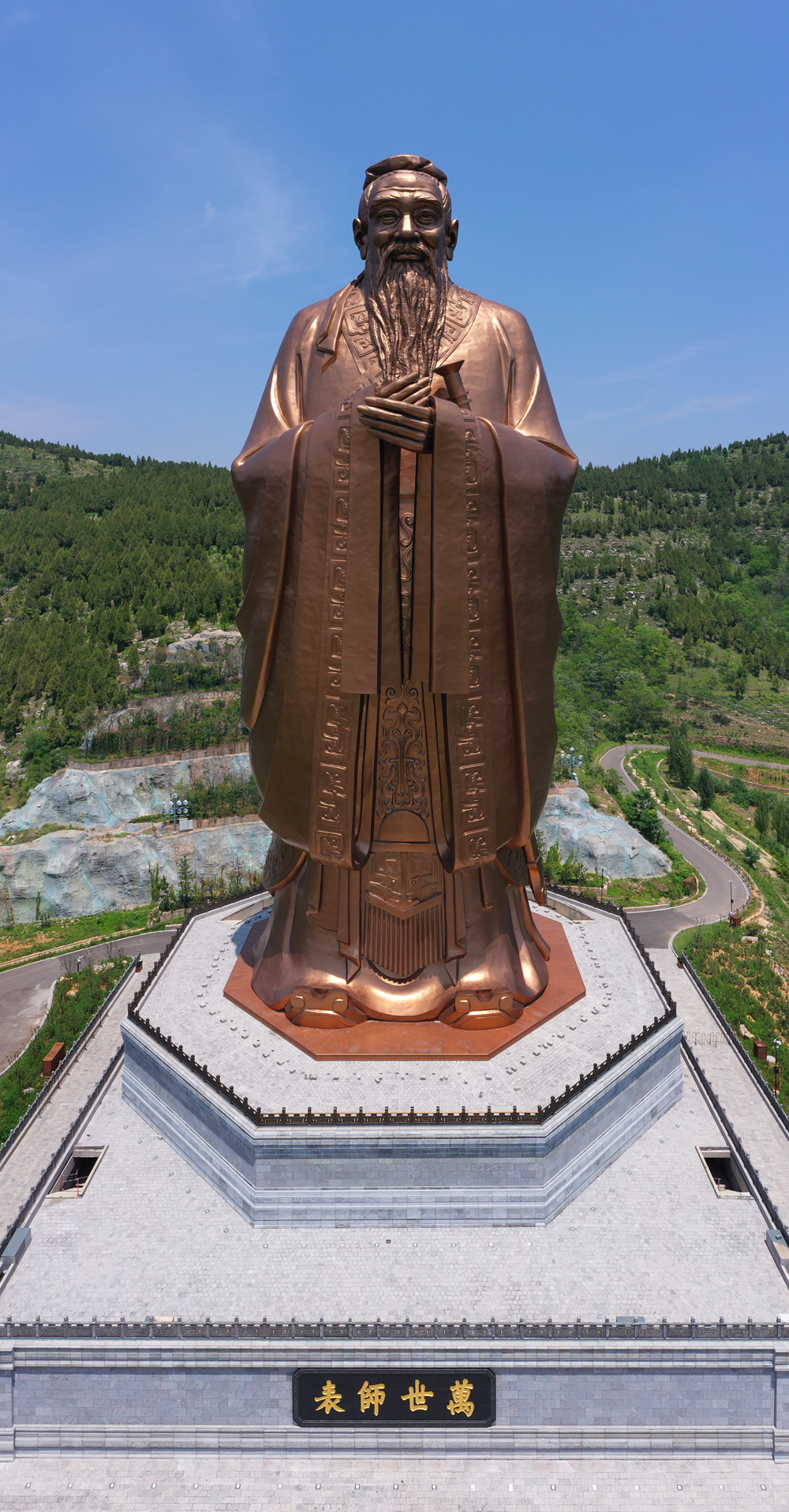 礼敬先师.浸心儒学.米果在尼山的十二时辰!