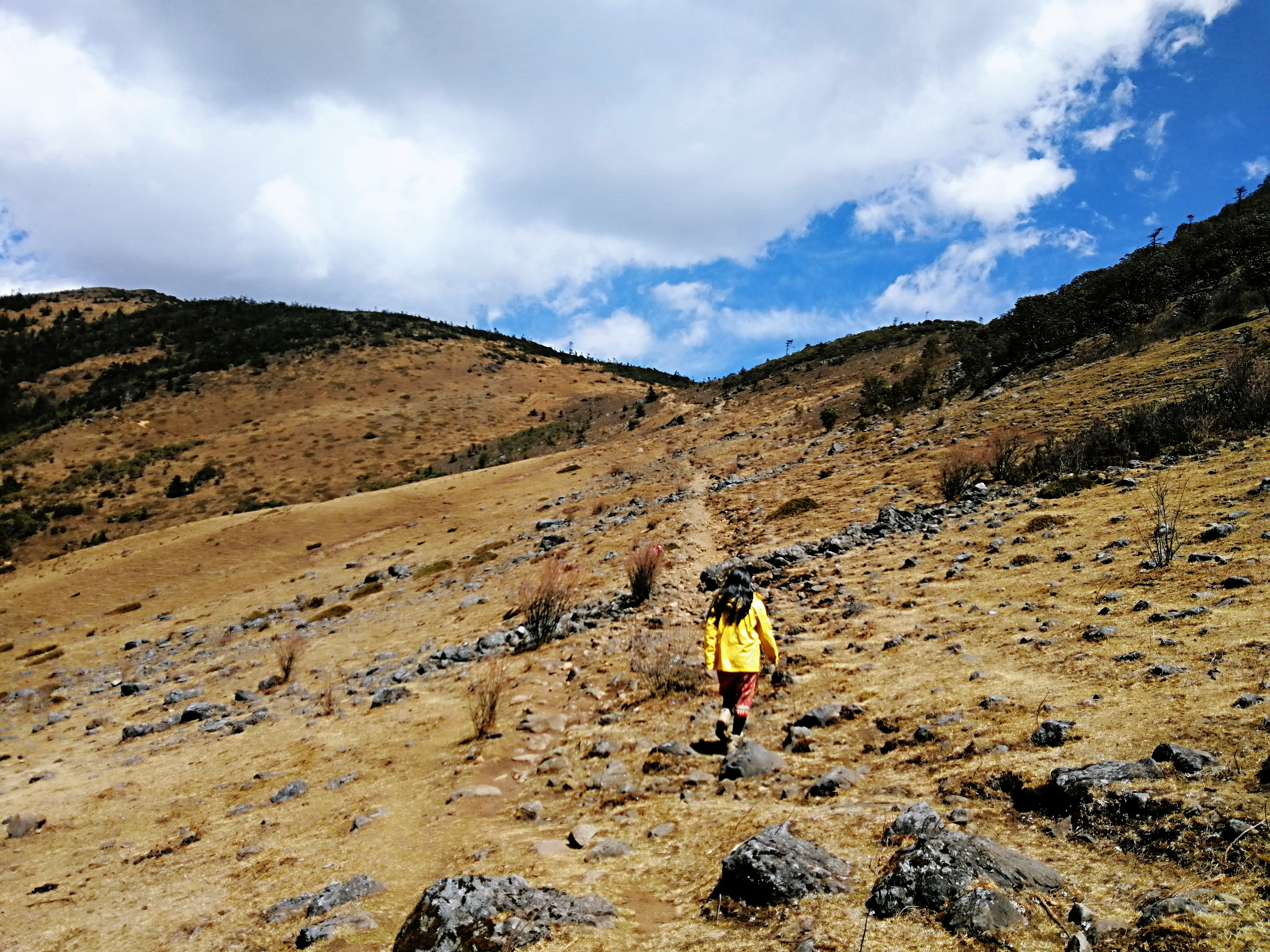 翻过这第三座山,就到目的地了