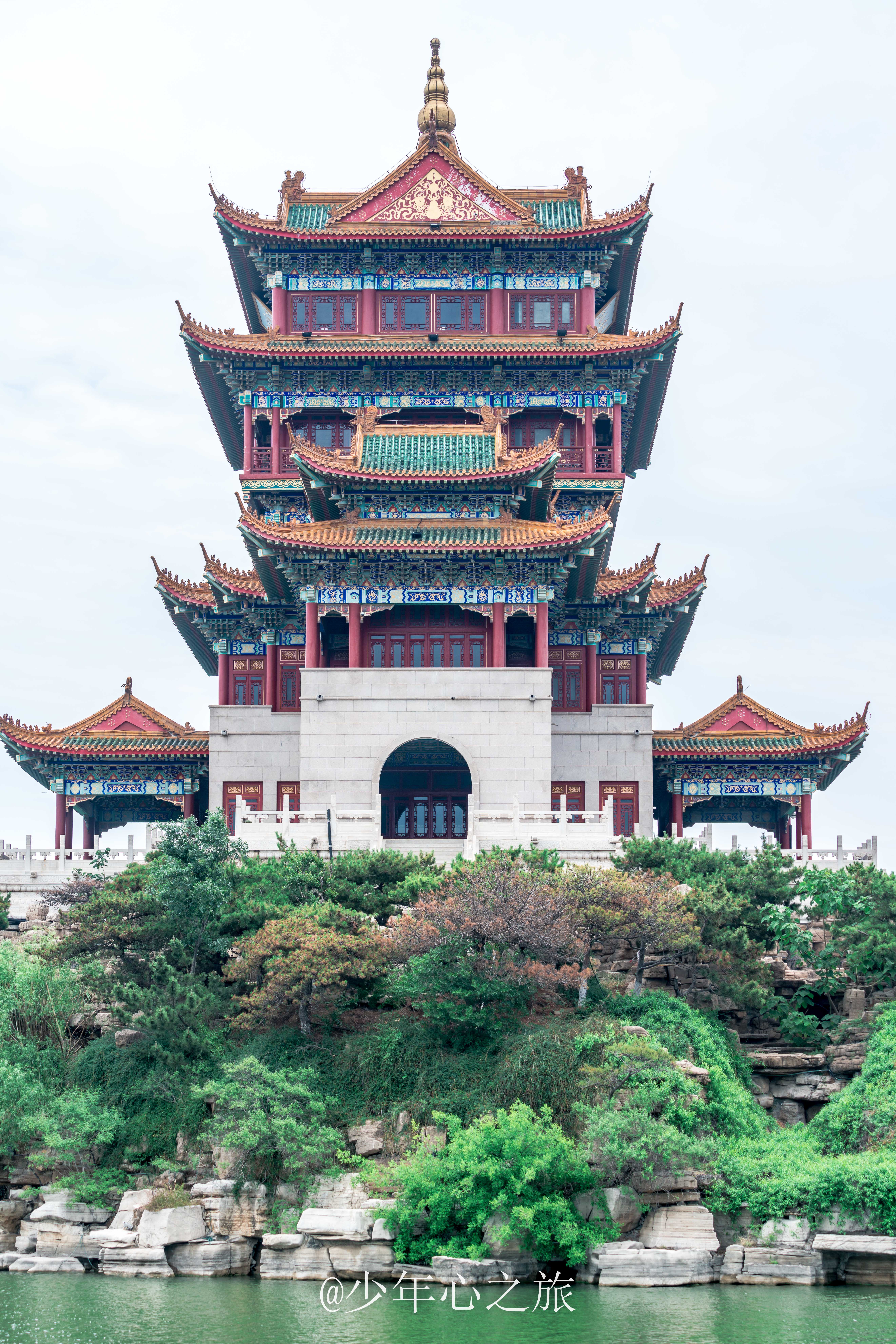 游仙境品美酒醉在蓬莱仙山海市之间