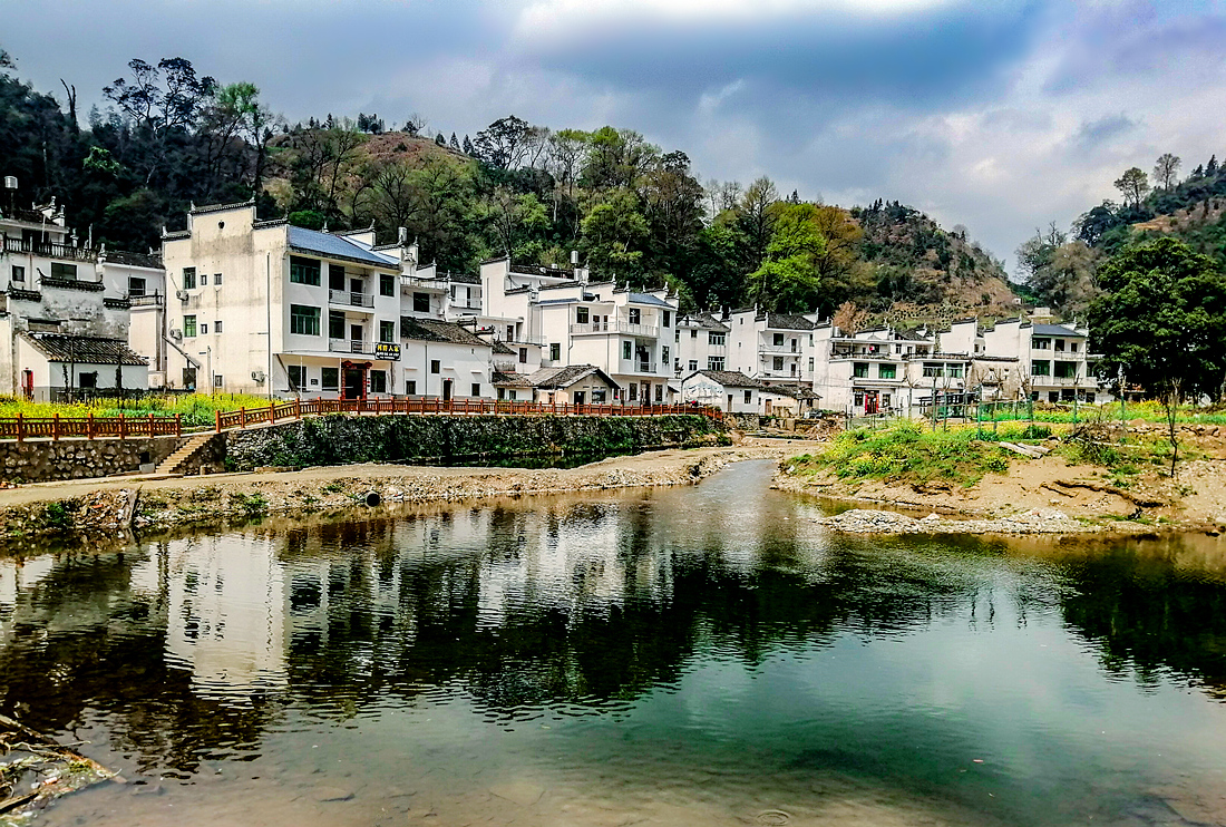 婺源油菜花季且賦春光最美鄉村慢旅行