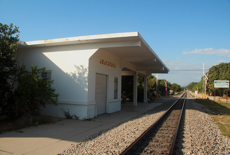 2007年 马尔克斯抵达家乡阿拉卡塔卡在城外一处纪念马尔克斯的壁画上