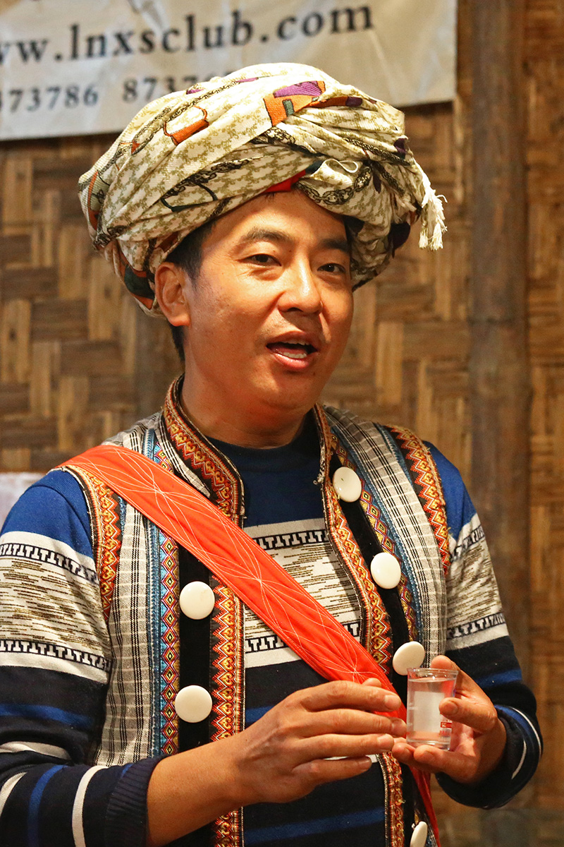 "老姆登"是怒族语的音译,意思是"人喜欢来的地方",属云南省怒江州福贡