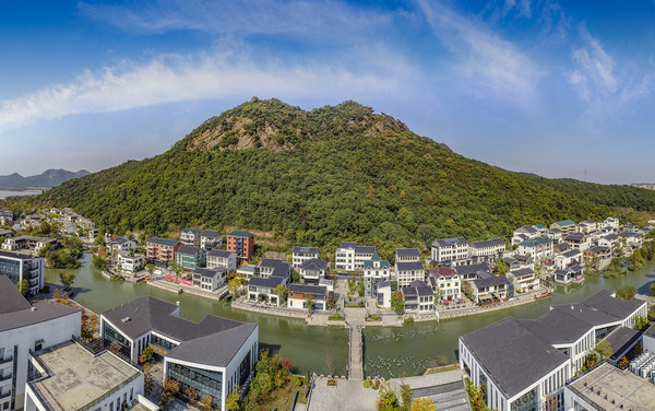 杭州萧山深秋时节邂逅在这湖光山色中