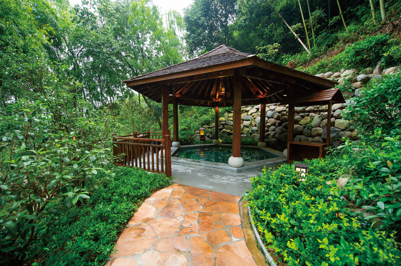 泡涵田温泉滑高山粉雪遇见冬日奇妙安吉