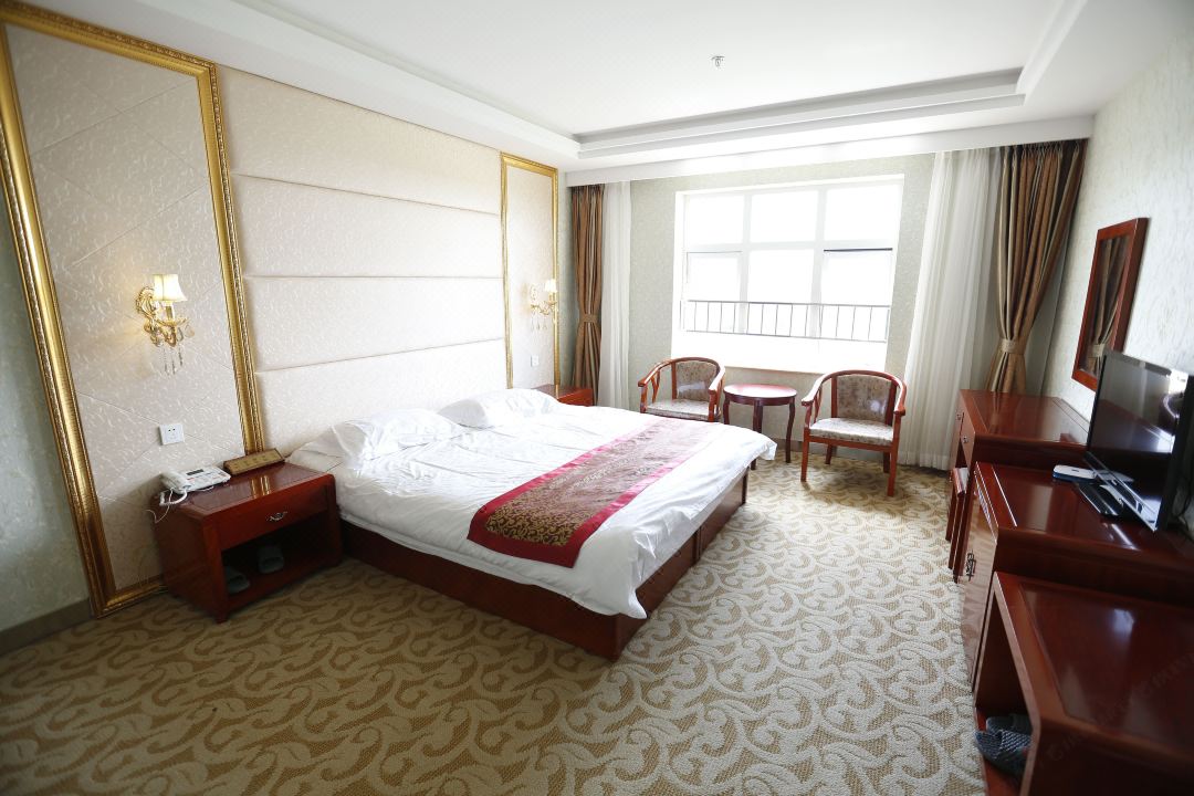 北戴河山海关避暑山庄坝上乌兰布统木兰围场跟团游