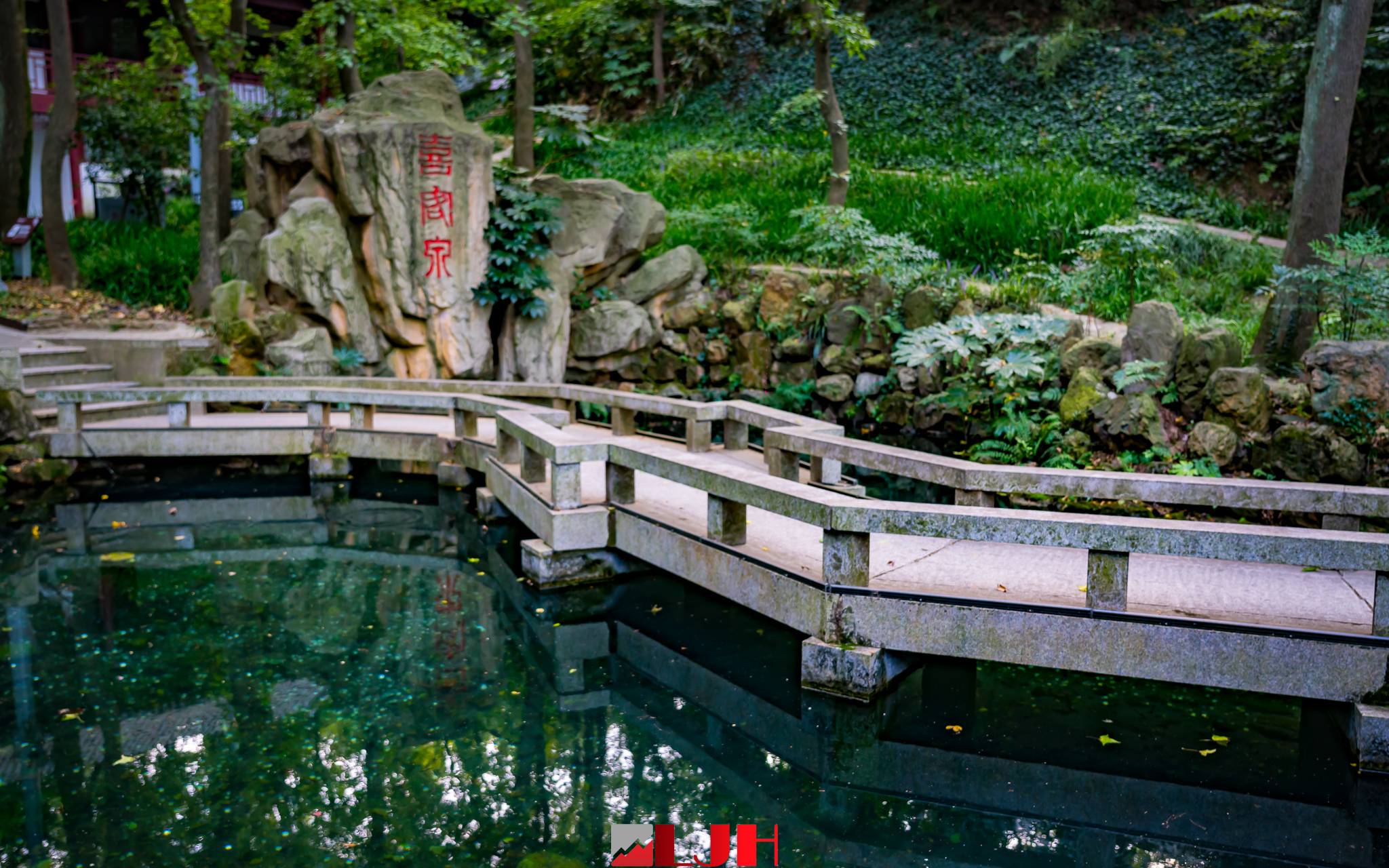 在国内,类似茅山喜客泉的还有南京的珍珠泉,贵州平坝的喜客泉,也都是