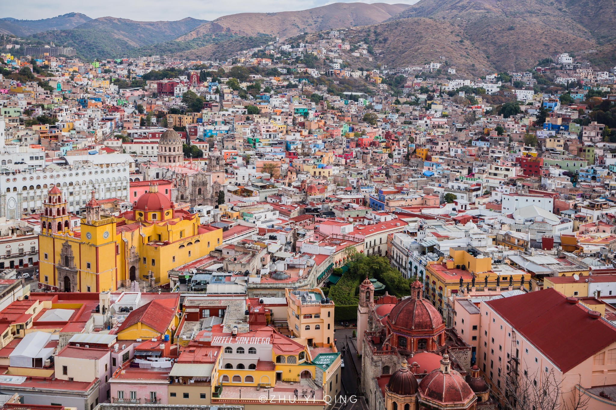 关于墨西哥的8种色彩在墨西哥的8个故事里