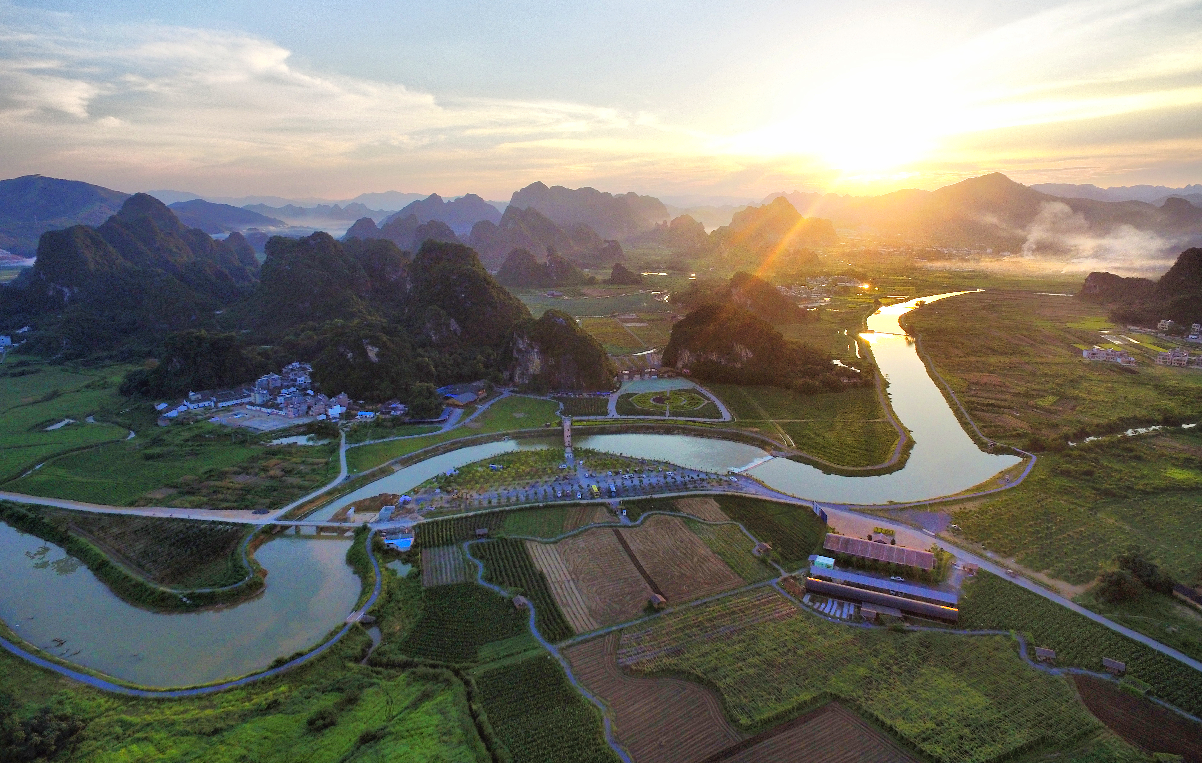 英德市九龙小镇景区图片