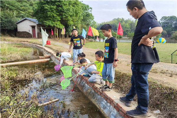 長沙潤興山莊野炊燒烤場地遊玩團建的農家樂