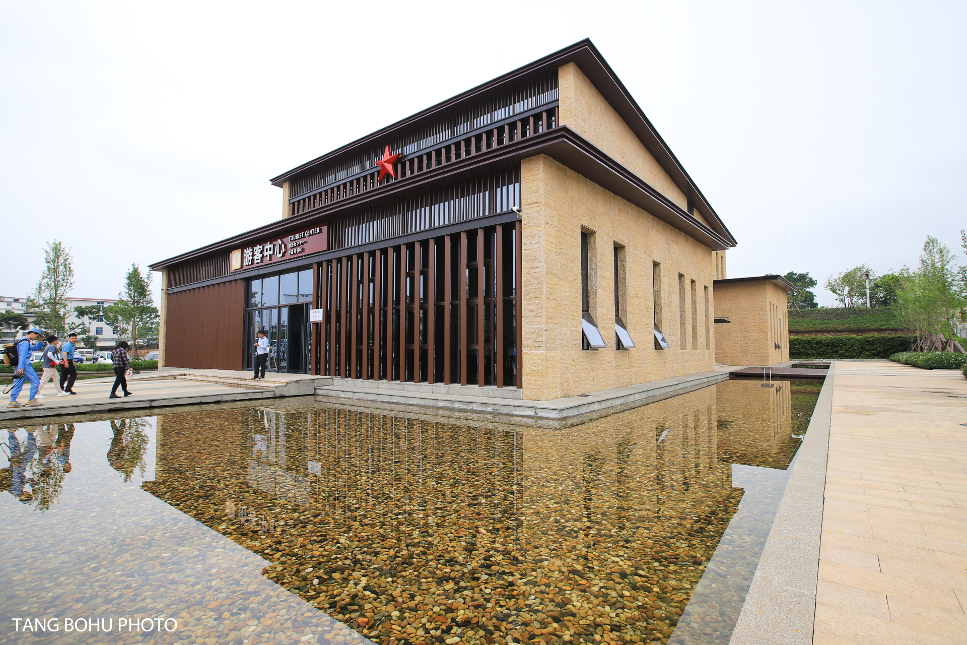 走进江西于都长征起点聆听红色故事赴一场初心之旅