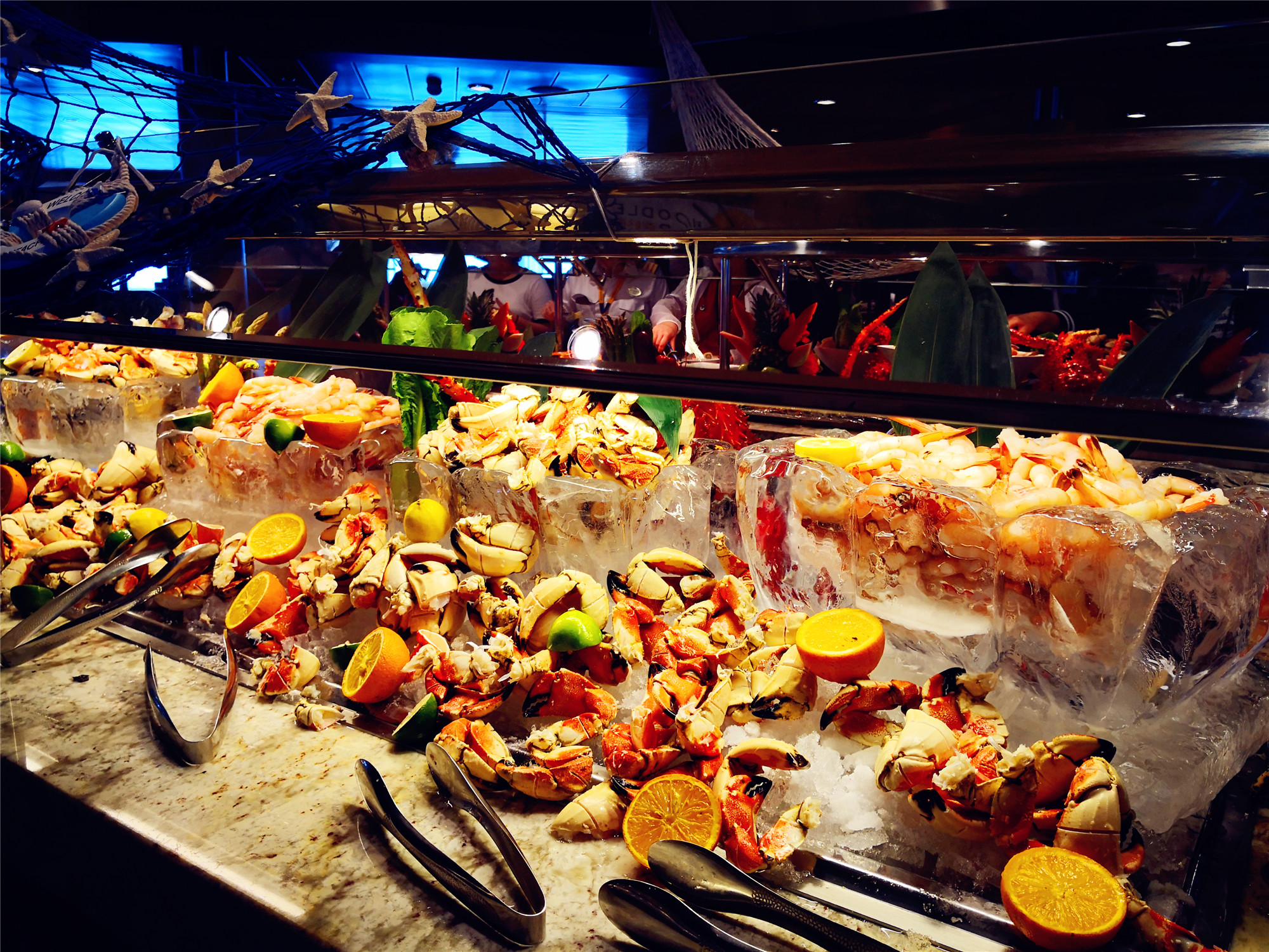 我对游轮的服务,活动,表演都比较满意,只是提供的餐饮让我觉得略有点