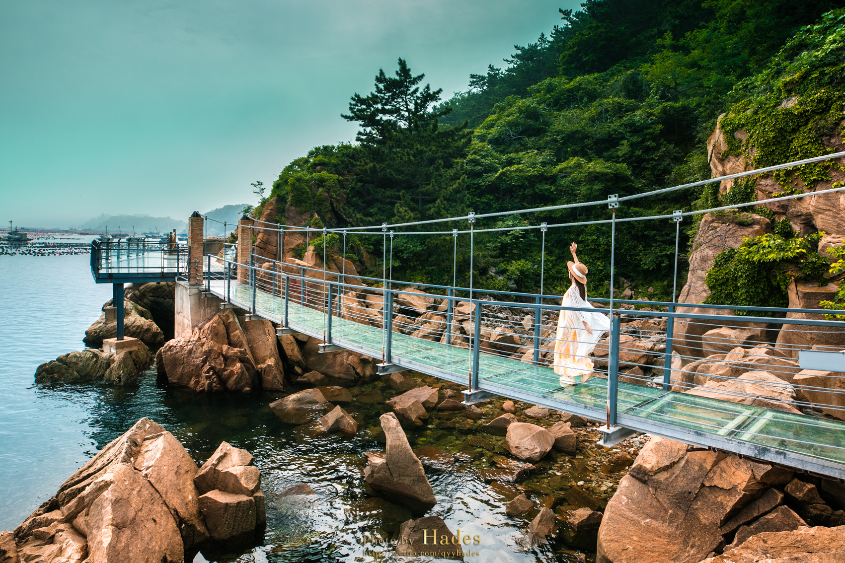 小水口森林公園中的觀景臺,觀光步道,木棧道,玻璃棧道都沿海而建,一路