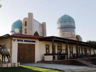 比比哈尼姆清真寺 景点模块