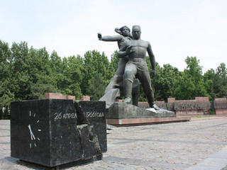 塔什干地震纪念碑 景点模块