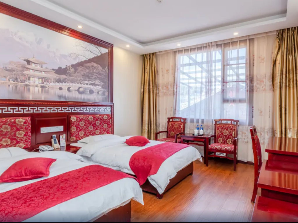 昆明西昌蓝花楹螺髻山温泉泸沽湖双飞7日游小色达迤沙拉丨七里坝杜鹃