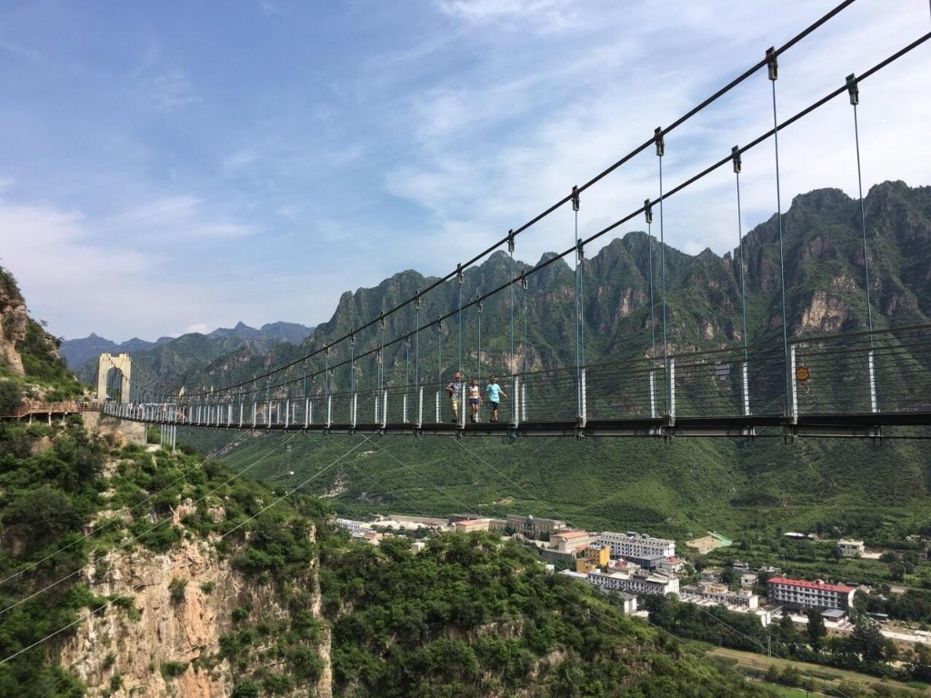 野三坡清泉山十渡玻璃栈道2日游逛七彩小镇誓言玻璃栈道送168元套餐