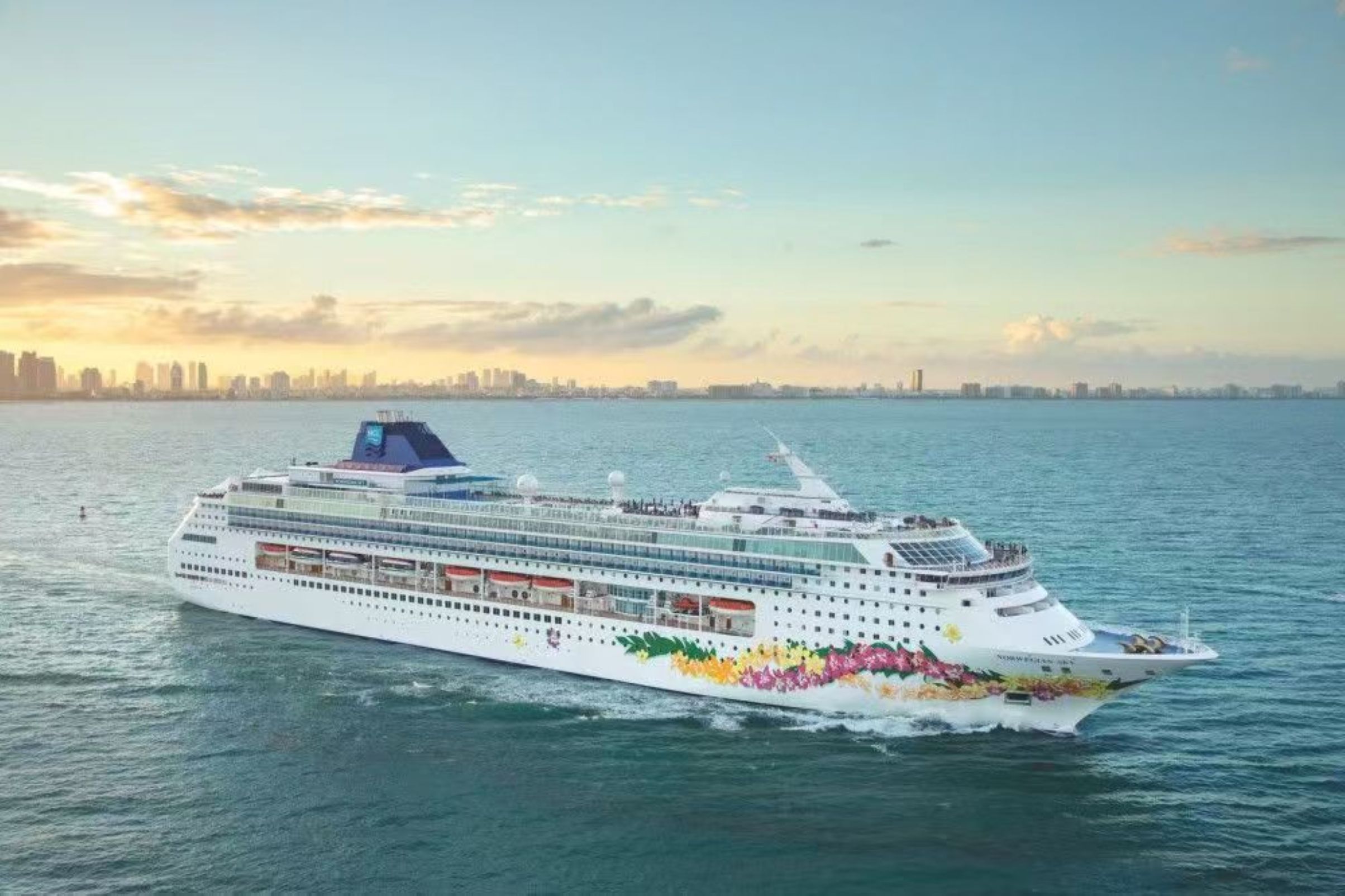 <诺唯真天空号丨英爱风华与欧陆掠影5国17日>含岸上观光丨英国 爱尔兰 法国 荷兰 比利时