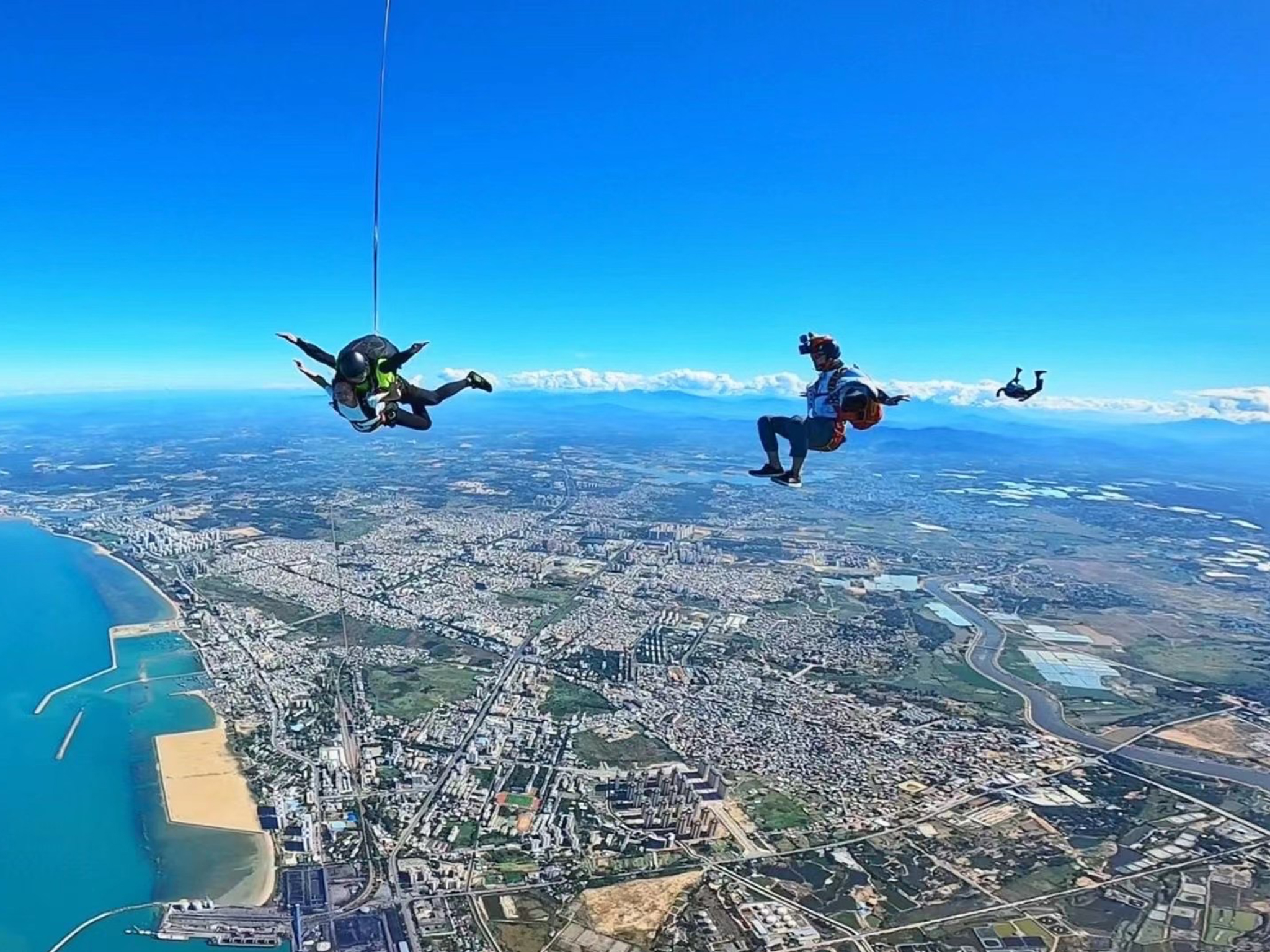海南万宁神州半岛跳伞体验游自驾前往丨海景跳伞基地丨4000米高空跳伞