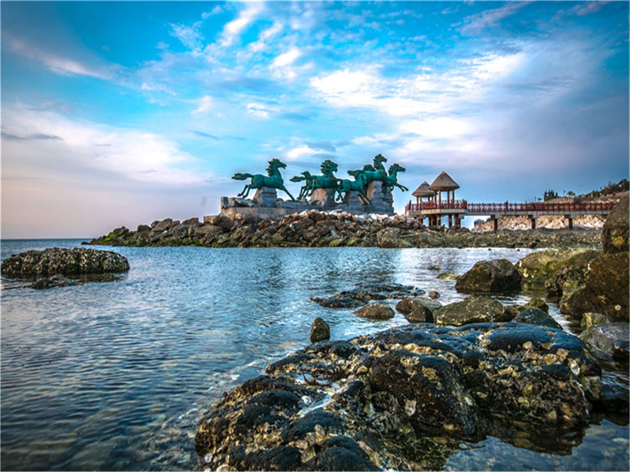  烟台东炮台-养马岛-蓬莱阁-八仙过海2日游>纯玩无购物,睡懒觉不起早