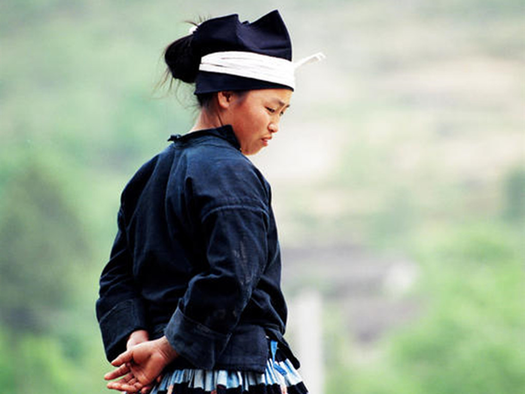  贵州黄果树 荔波 瑶山古寨 西江苗寨 青岩双飞5日游>4人起订,1单1团