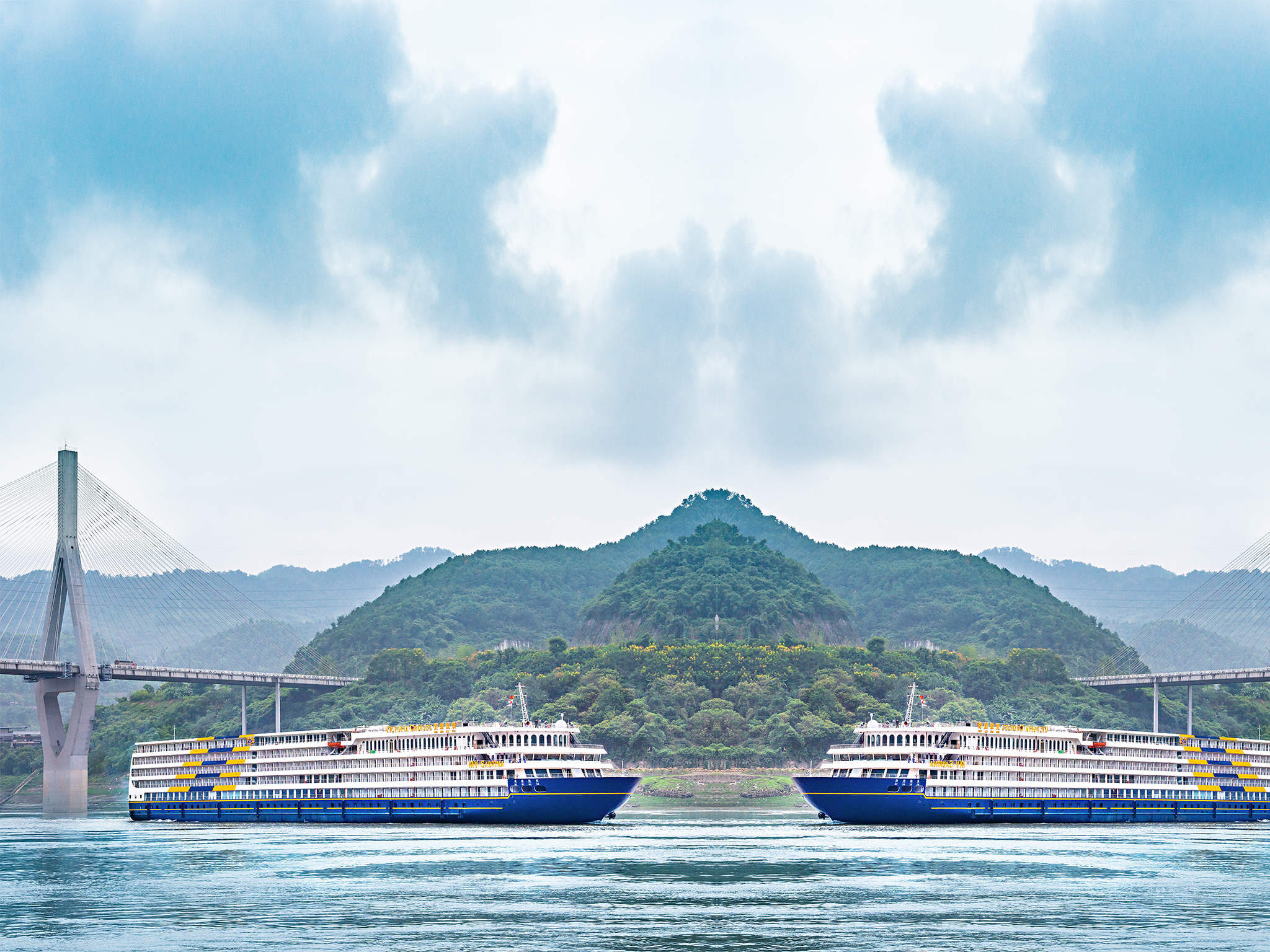 <赠重庆日游丨25年新船美维凯璇游轮5日>宜昌登船丨景点可选一价全含丨上岸5个景点丨行李无忧丨送登船晚餐丨油电混合安静出行