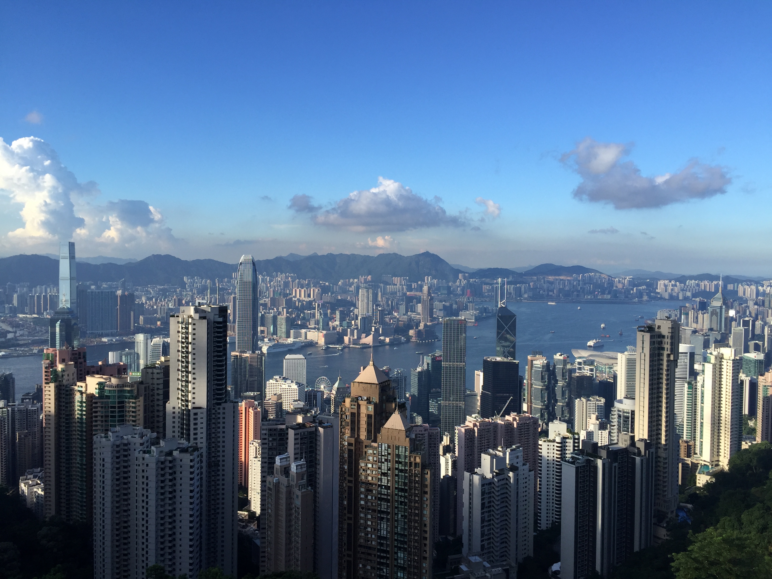 <上海起止丨限时赠送丨诺唯真邮轮翡翠号香港-菲律宾-马来西亚-文莱-越南-泰国-新加坡6国14晚16日>香港启航/畅享海上春节假期