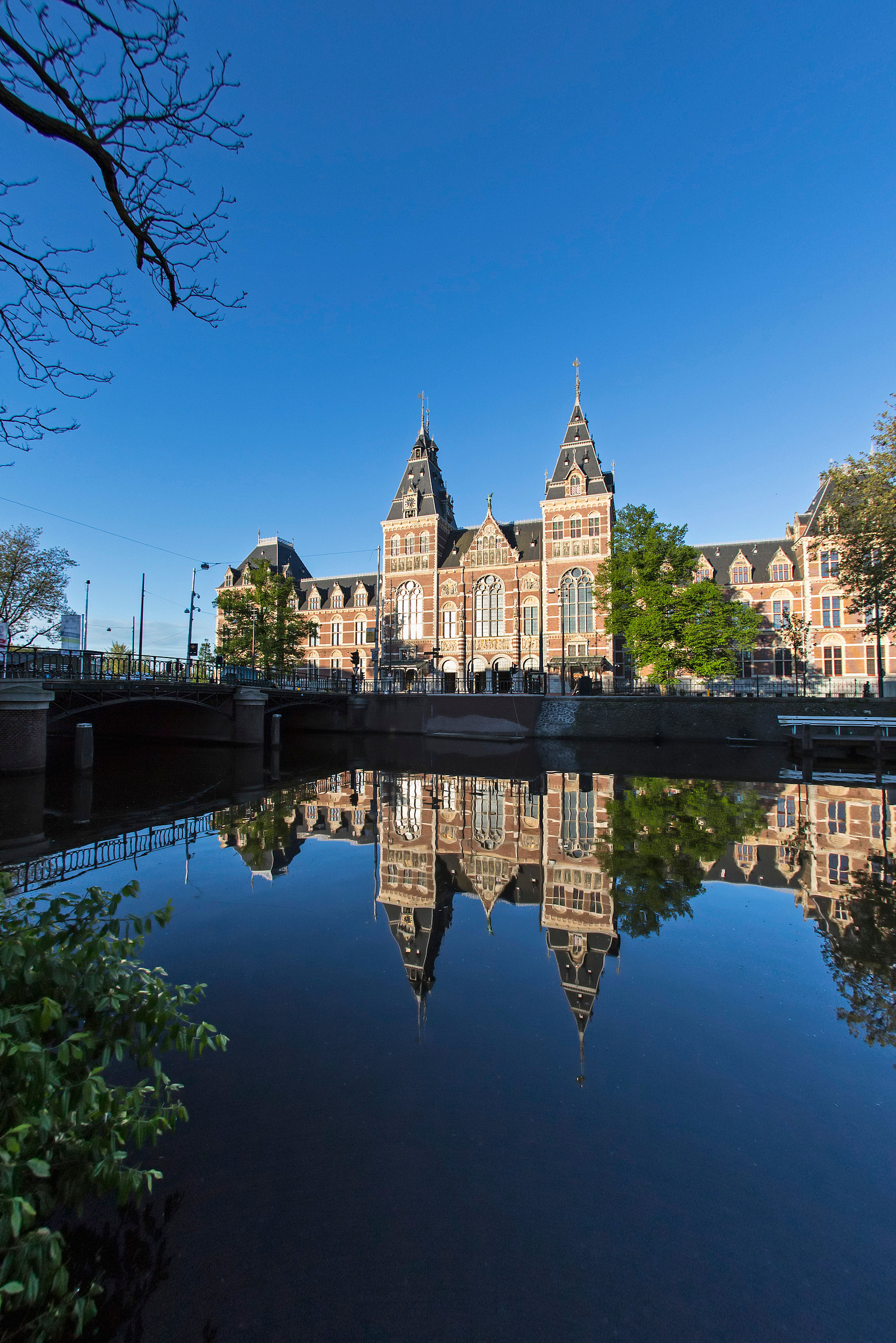 <冰岛环岛+挪威峡湾+格陵兰岛+法罗群岛>荷兰、挪威、法罗群岛（丹麦属）、冰岛、格陵兰岛（丹麦属）、英国