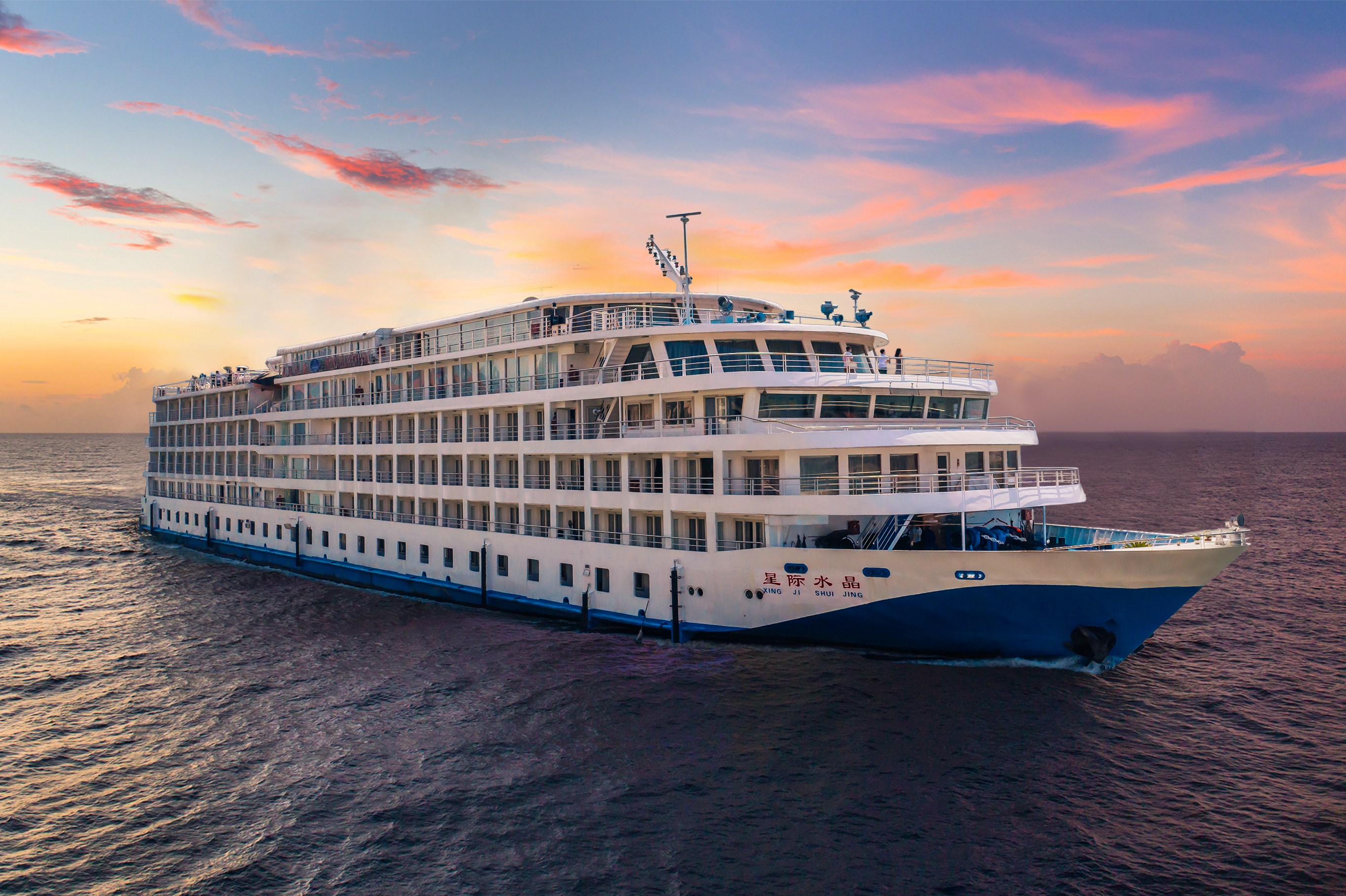 <星际水晶丨长江三峡4天3晚丨五星游轮丨丰都雪玉洞+神女溪+三峡大坝丨船观瞿塘峡巫峡神女峰>重庆登船丨中西自助餐丨全程入住江景阳台房丨